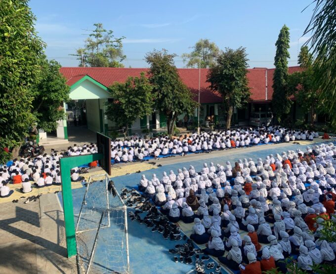 MTsN 2 Magetan Gelar Sholat Dhuha dan Doa Bersama untuk seluruh bangsa Indonesia