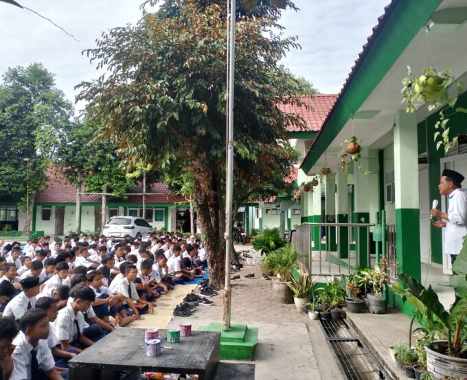 MTsN 2 Magetan Peringati Maulid Nabi dengan Tema Ekoteologi Keteladanan Rasulullah