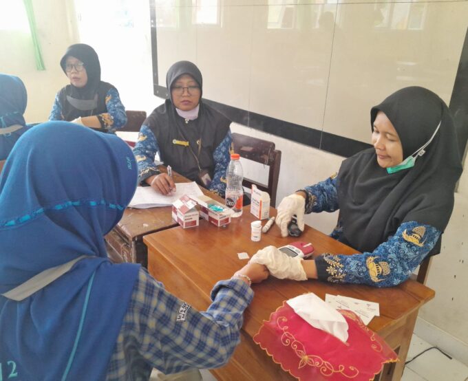 MTsN 2 Magetan Skrining Kesehatan Siswa Bersama Puskesmas Rejomulyo