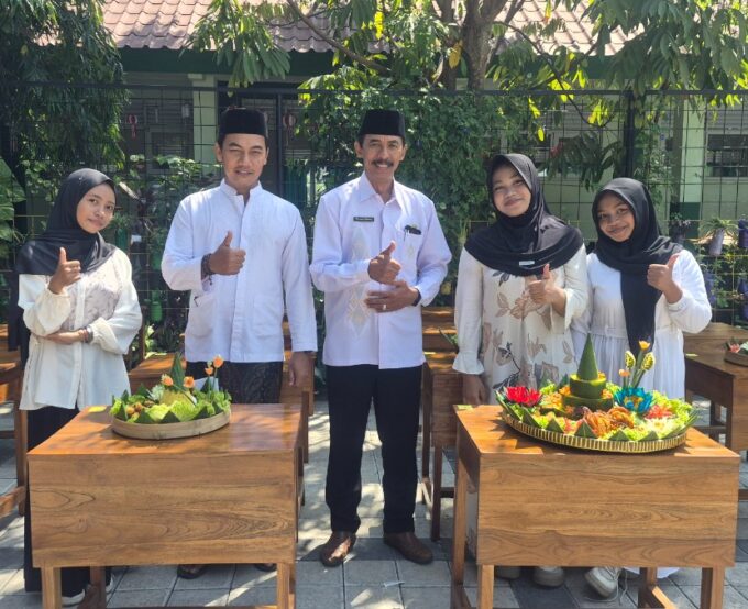 Semarak Maulid Nabi Muhammad SAW di MTsN 2 Magetan