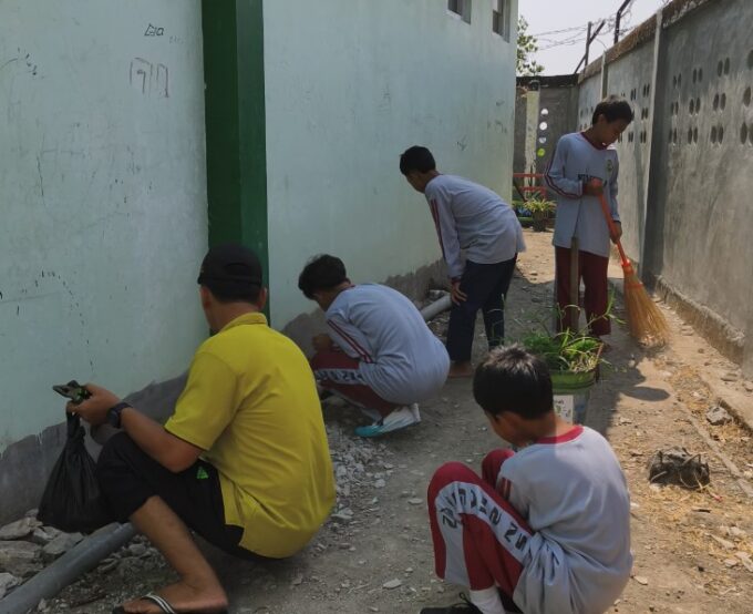 MTsN 2 Magetan Gelar Kegiatan Akhir Bulan, Perkuat Persiapan Menuju Adiwiyata